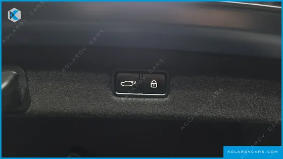 GENESIS EQ900 3.8 GDI AWD