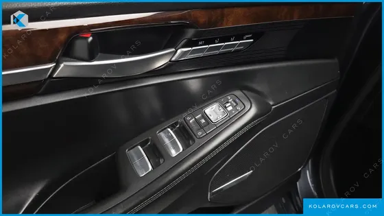 GENESIS EQ900 3.8 GDI AWD