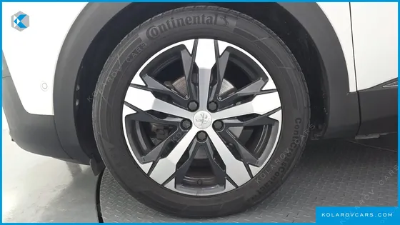PEUGEOT 5008 2.0 BLUEHDI GT