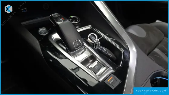 PEUGEOT 5008 2.0 BLUEHDI GT