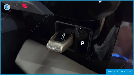 PORSCHE TAYCAN BASE