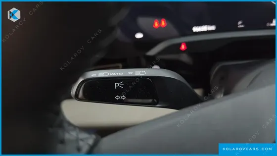 PORSCHE TAYCAN BASE