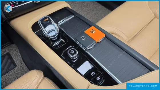 VOLVO XC90 B6 ULTIMATE BRIGHT