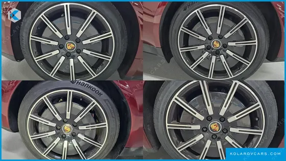 PORSCHE TAYCAN BASE