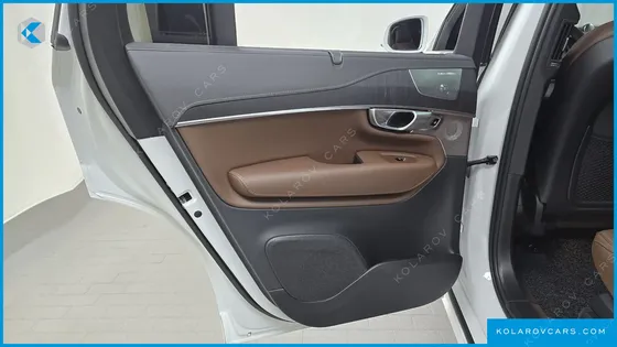 VOLVO XC90 T8 ULTIMATE BRIGHT HYBRID