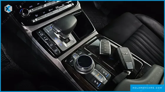GENESIS EQ900 3.8 GDI AWD