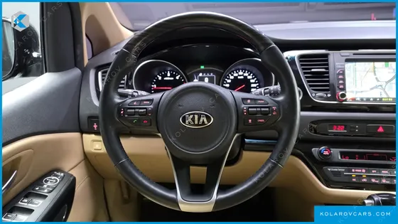 KIA CARNIVAL 9-SEATER PRESTIGE