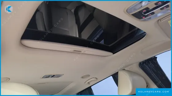 KIA CARNIVAL 9-SEATER PRESTIGE