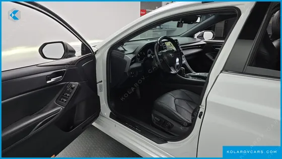 TOYOTA AVALON 2.5 HYBRID