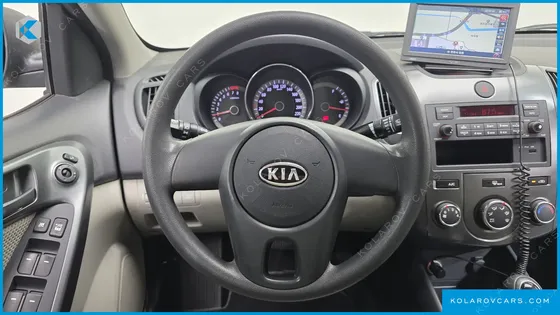 KIA FORTE 1.6 GDI DELUXE