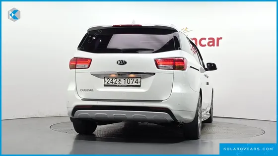 KIA CARNIVAL 9-SEATER PRESTIGE