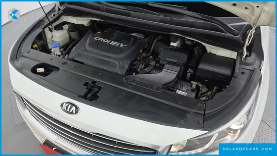 KIA CARNIVAL 9-SEATER PRESTIGE