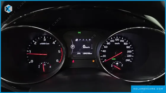 KIA CARNIVAL 9-SEATER PRESTIGE