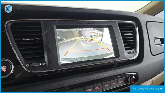 KIA CARNIVAL 9-SEATER PRESTIGE