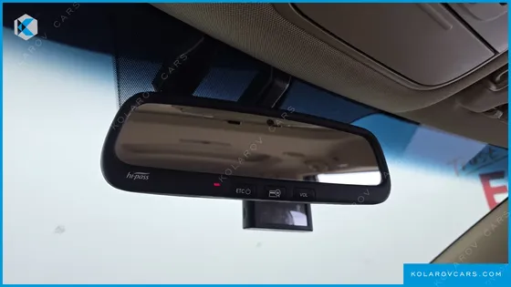 KIA CARNIVAL 9-SEATER PRESTIGE