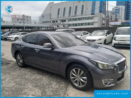 INFINITY Q70 3.7 AWD