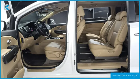 KIA CARNIVAL 9-SEATER LUXURY