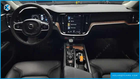 VOLVO V60 T5 AWD
