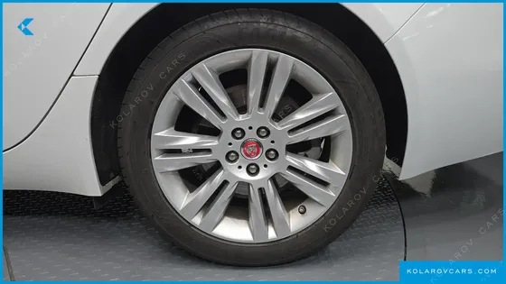 JAGUAR XF 20D PORTFOLIO