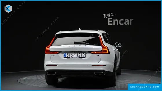 VOLVO V60 B5 AWD