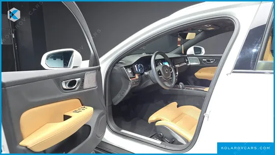 VOLVO V60 B5 AWD