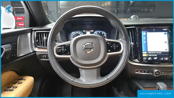 VOLVO V60 B5 AWD