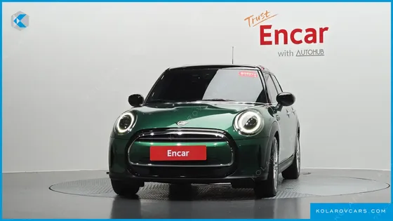 MINI COOPER 5-DOOR CLASSIC PLUS