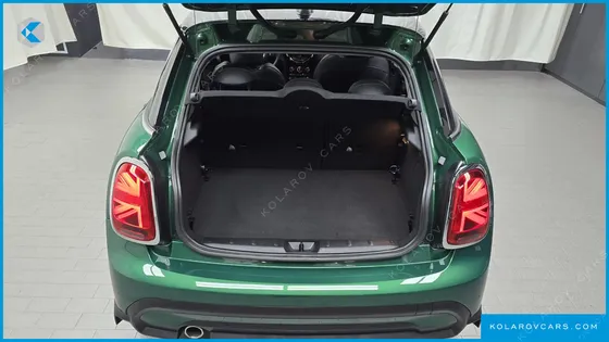 MINI COOPER 5-DOOR CLASSIC PLUS