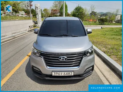 HYUNDAI STAREX URBAN 9-SEATER
