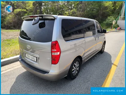 HYUNDAI STAREX URBAN 9-SEATER