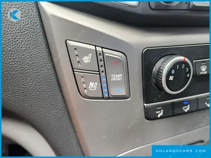 HYUNDAI STAREX 4WD WAGON 12-SEATER