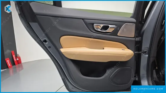 VOLVO V60 T5 PRO AWD