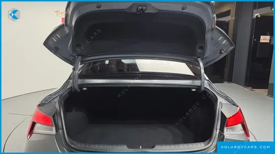 HYUNDAI ELANTRA (AVANTE) 1.6