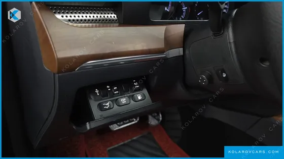 KGM - SSANGYONG CHAIRMAN CW700 4TRONIC