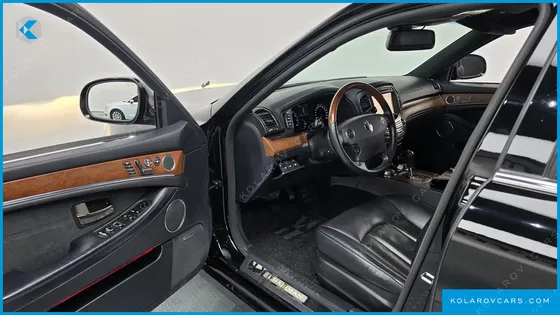 KGM - SSANGYONG CHAIRMAN CW700