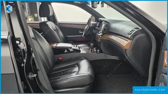 KGM - SSANGYONG CHAIRMAN CW700