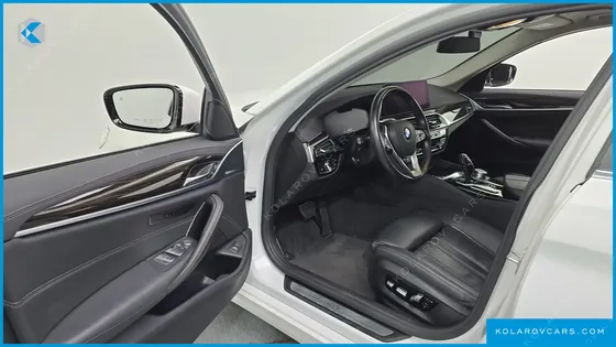 BMW 5 SERIES 520I LUXURY