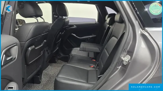 MERCEDES B-CLASS B220
