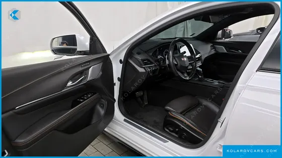 CADILLAC CT4 2.0 SPORT