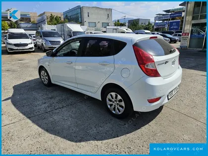 HYUNDAI ACCENT DIESEL WIT 1.6 VGT SMART