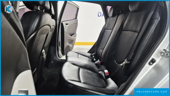 HYUNDAI ACCENT DIESEL WIT 1.6 VGT PREMIER