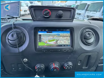 RENAULT KOREA MASTER SCHOOL BUS