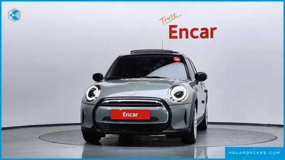 MINI COOPER 5-DOOR CLASSIC PLUS
