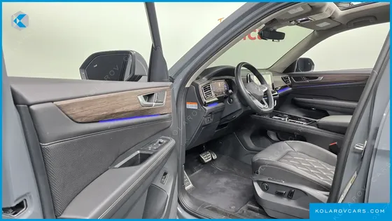 VOLKSWAGEN ATLAS 2.0 TSI R-LINE 6-SEATER