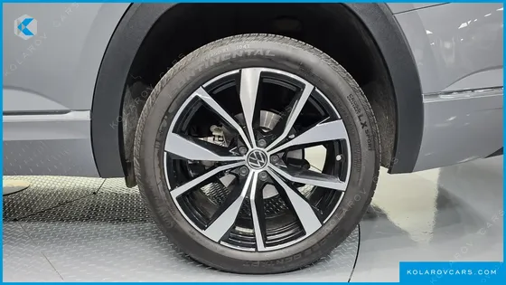 VOLKSWAGEN ATLAS 2.0 TSI R-LINE 6-SEATER