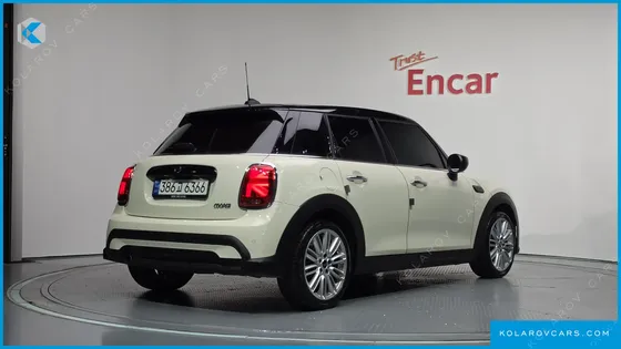 MINI COOPER 5DOOR CLASSIC PLUS LAUNCH PACK