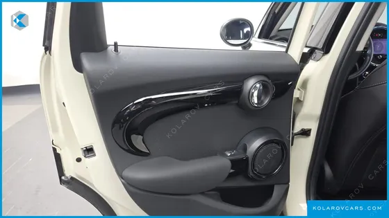 MINI COOPER 5DOOR CLASSIC PLUS LAUNCH PACK