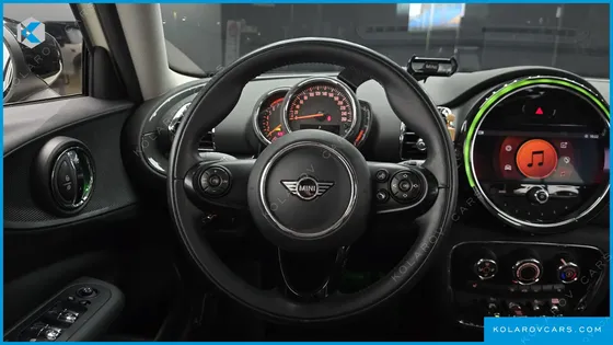 MINI CLUBMAN STANDARD