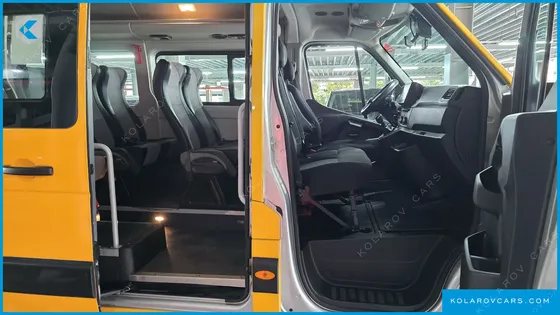 RENAULT KOREA MASTER SCHOOL BUS