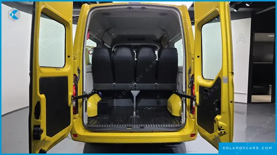 RENAULT KOREA MASTER SCHOOL BUS